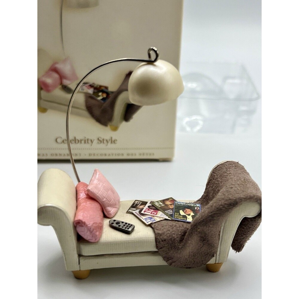 2006 Hallmark Celebrity Style Sofa Ornament Keepsake QXG3173 NIB Miniature